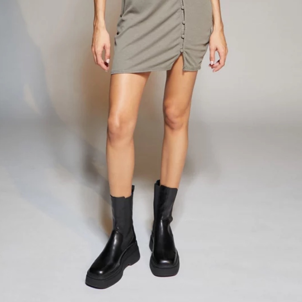 UO Urban Outfitters Vagabond Jillian boots